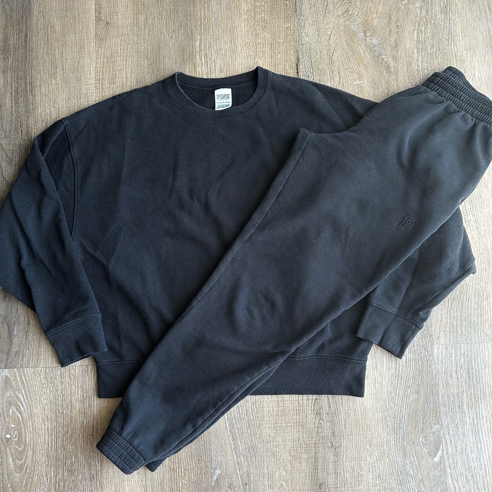 PINK Victoria's Secret Campus Black Sweatshirt and Joggers Set Size xs